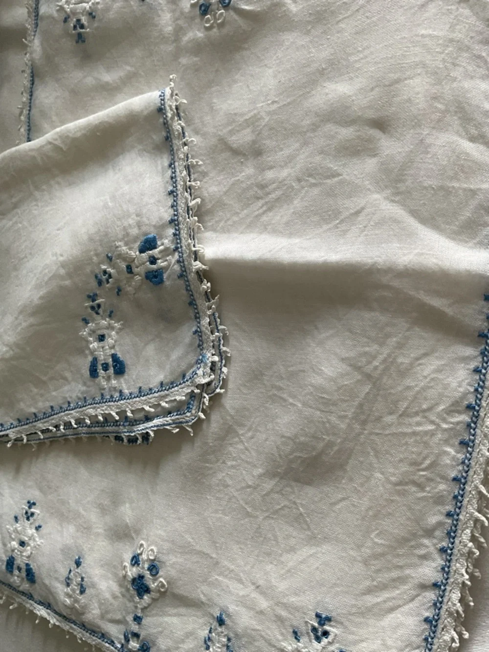 Set of 4 placemats and napkins